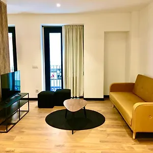 Loft De Diseño Con Balcon Figueras